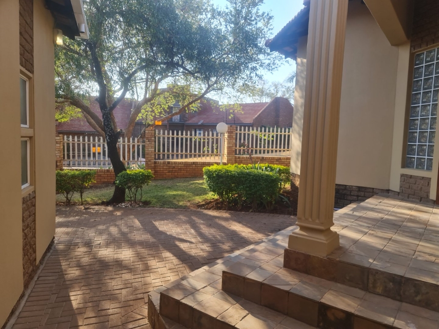 3 Bedroom Property for Sale in Safari Gardens North West